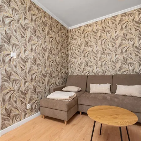 Aleja Solidarnosci 68 By Homeprime Apartamento